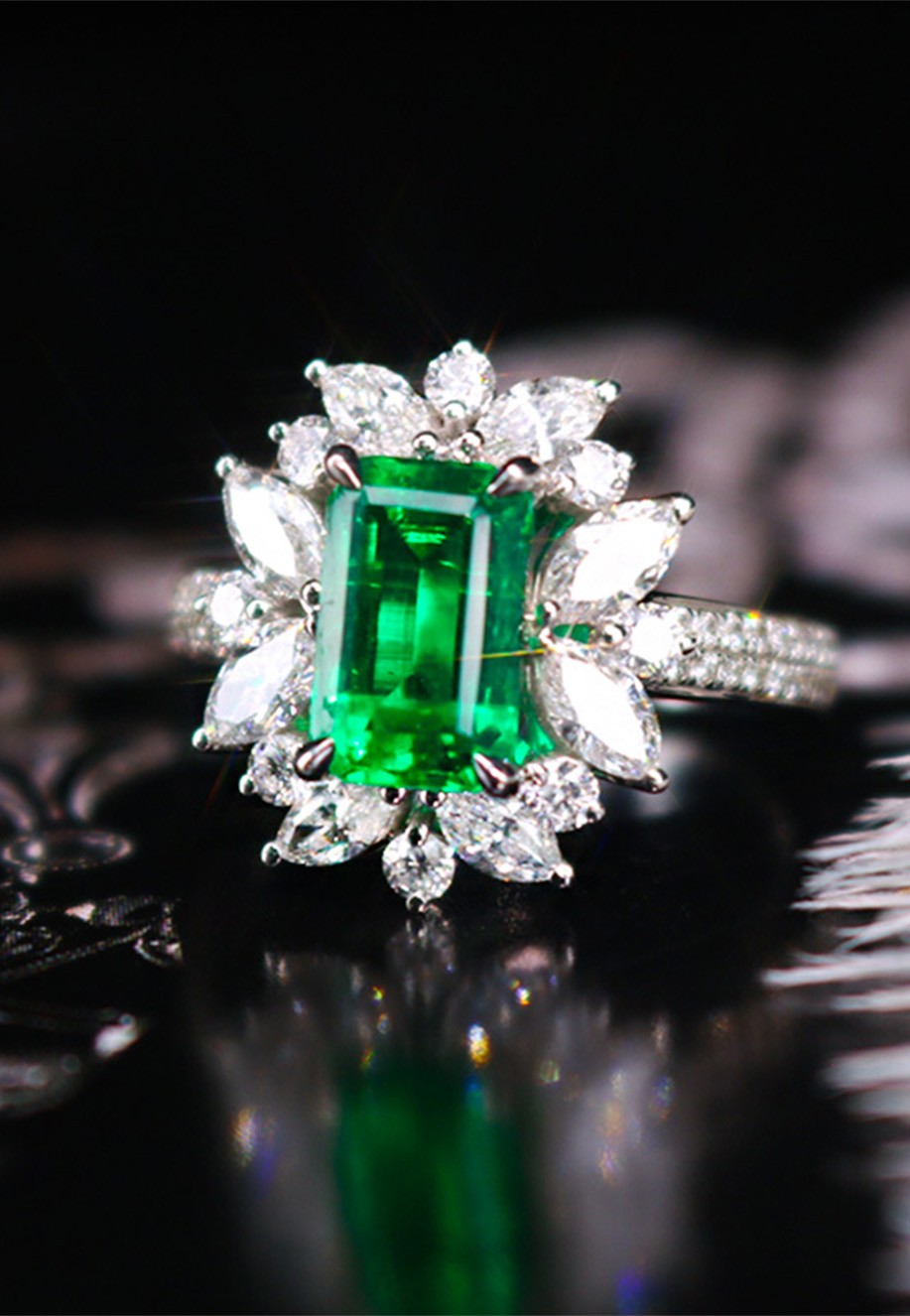 哥伦比亚天然木佐祖母绿戒指Z687