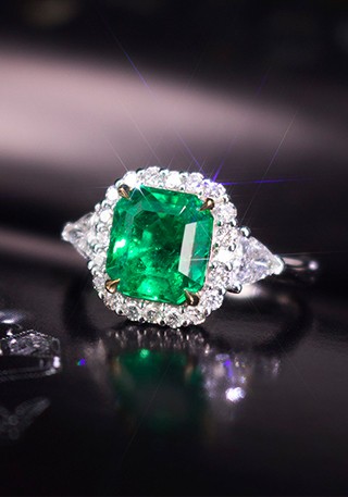 哥伦比亚天然祖母绿戒指Z537