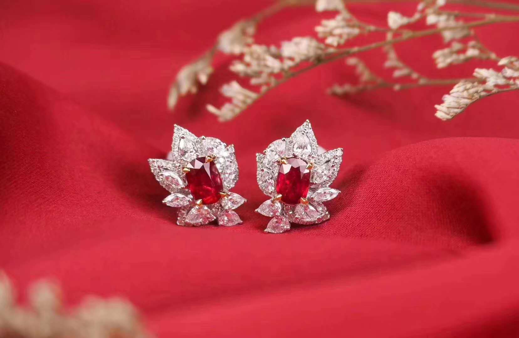 红宝石、蓝宝石、祖母绿佩戴功效有哪些？