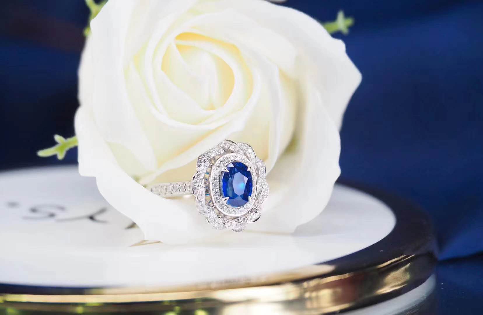 涨知识了！仿蓝宝石品种居然有这么多！