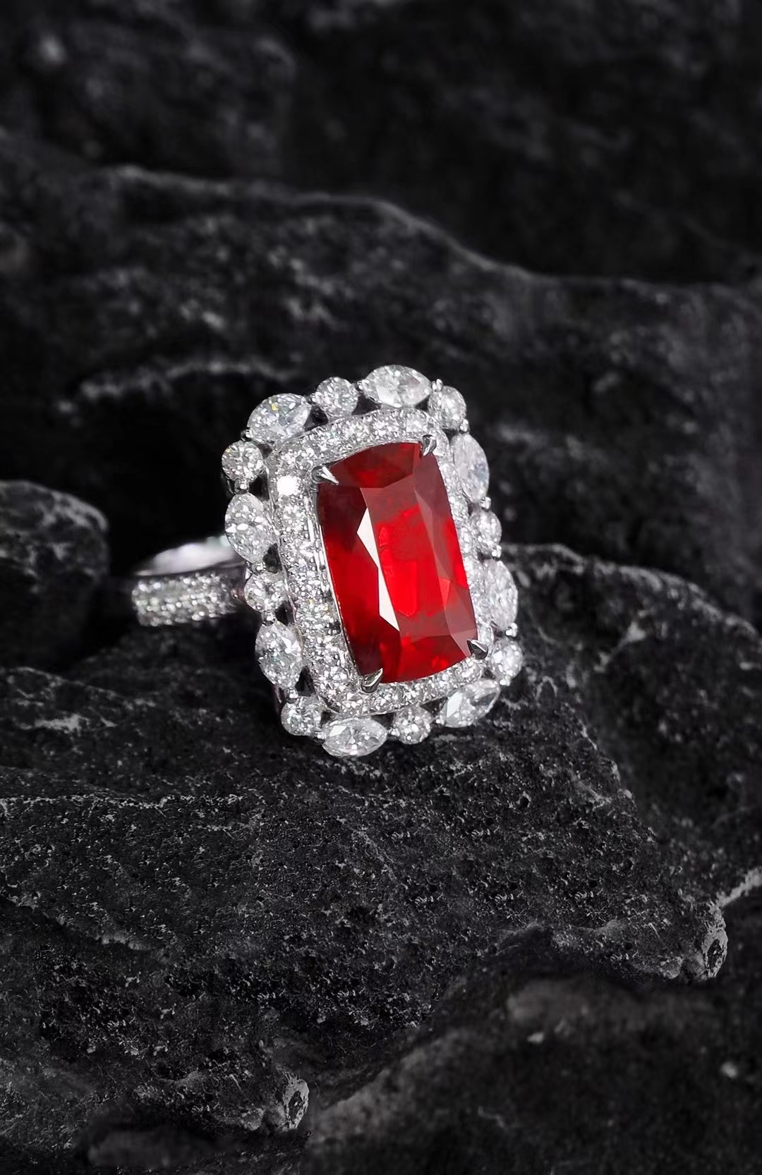 红宝石市场的一匹黑马——莫桑比克红宝石