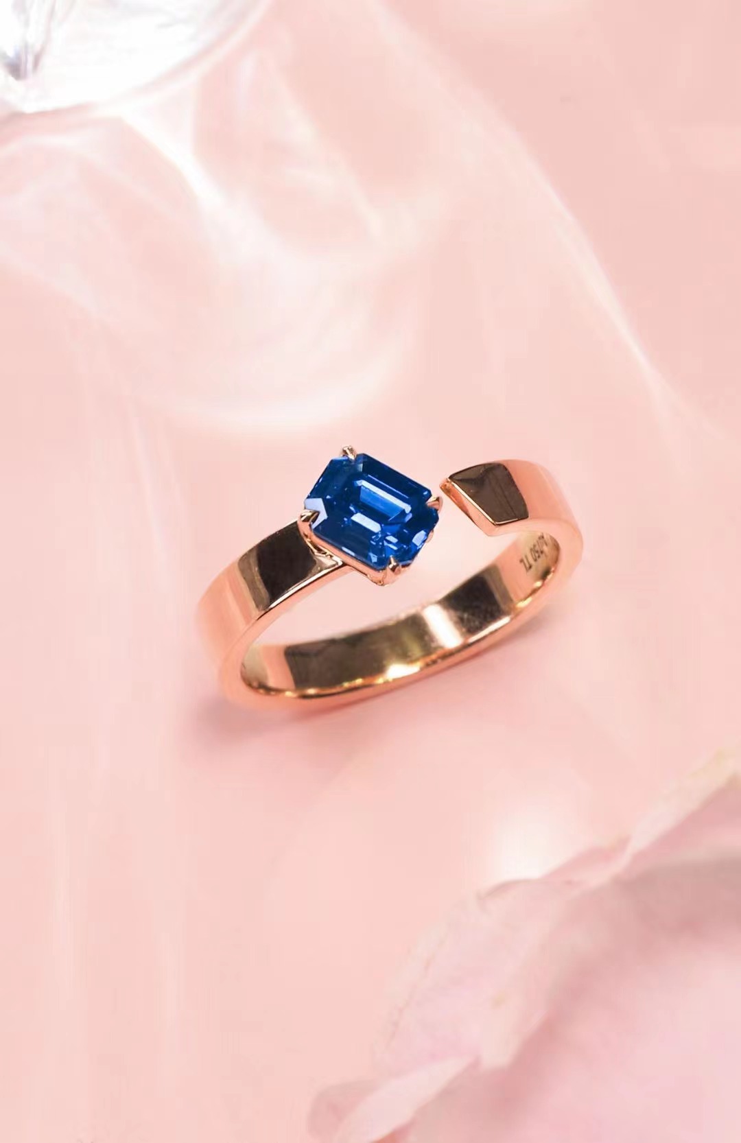 影响蓝宝石价格的因素都有哪些？蓝宝石证书重要吗？